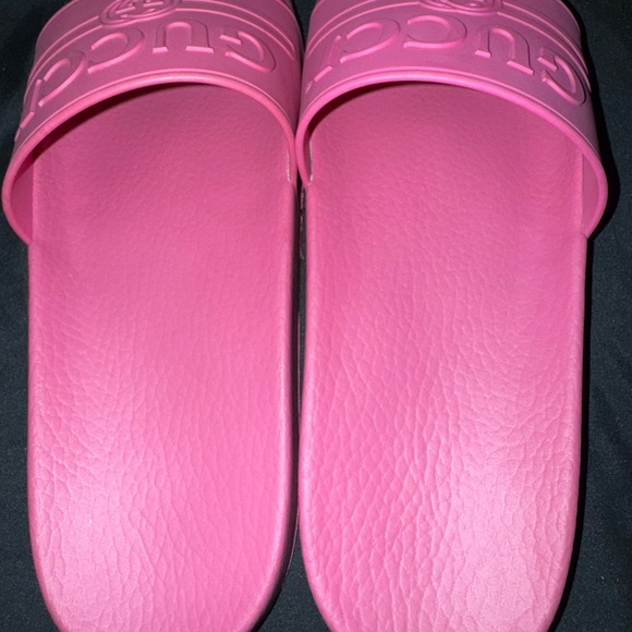 Gucci Logo Slides ‘Fuschia’ Size 9M - Picture 2 of 7
